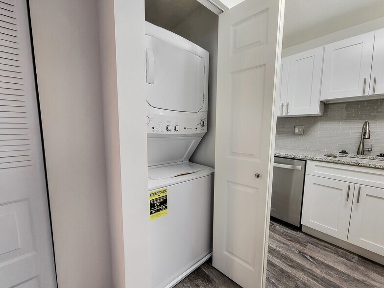 Westpointe Apartment Homes 2000 Westpointe Dr Pittsburgh PA 15205