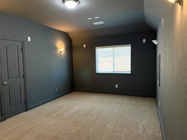 Building Photo - 2417 Kingsgate Dr