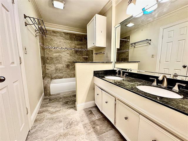 Building Photo - 6632 Winding Rose Trail