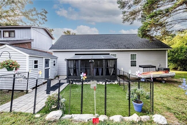 Building Photo - 312 Harbor Trce