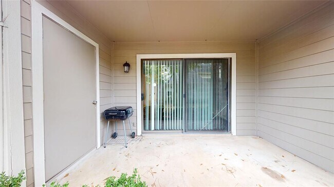 Building Photo - 14911 Wunderlich Dr