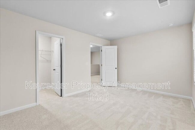 Building Photo - 1751 Mallard Dr