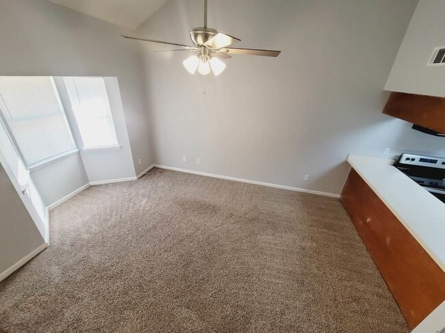 Building Photo - 1257 E Orange Ave