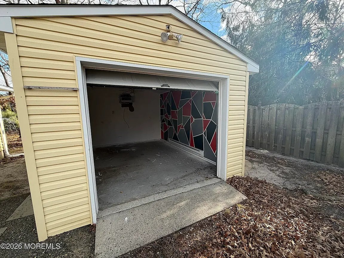 Building Photo - 181 Tilton St