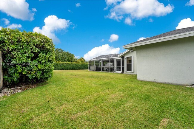 Building Photo - 15300 SW 164th St