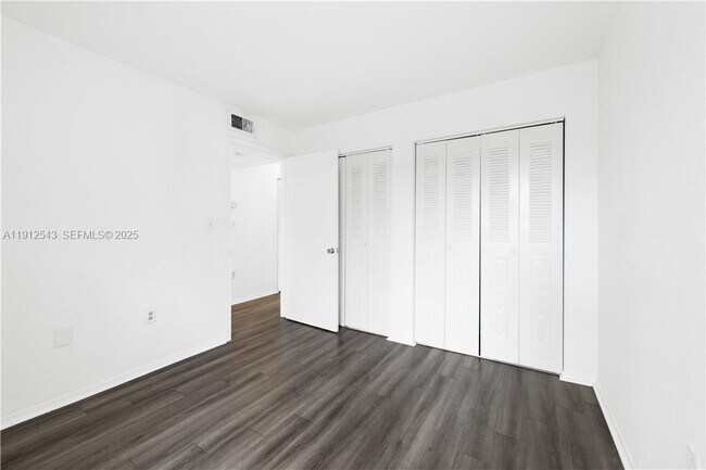 Building Photo - 2361 NW 33rd St