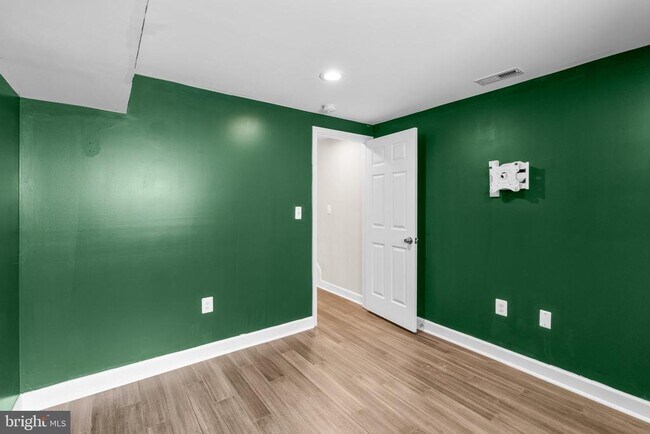 Building Photo - 1162 Nanticoke St