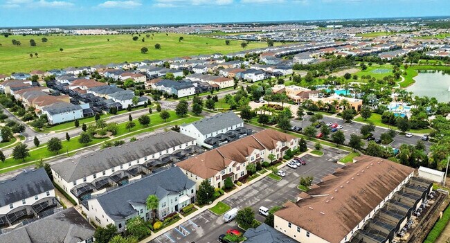 Building Photo - 1552 Carey Palm Cir