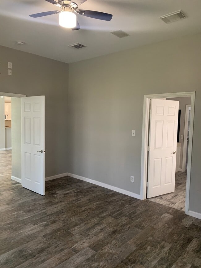 Building Photo - 18418 Sailfish Cove Dr