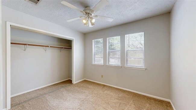 Building Photo - 2312 Auburn Ct