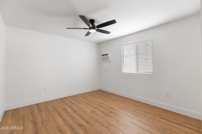 Building Photo - 2045 S Hammond Dr