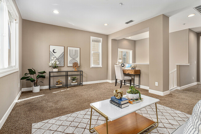 Building Photo - 203 Seacliff Way
