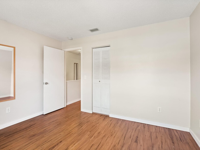 Second Bedroom - 4805 Rilma Ave