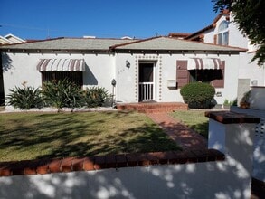 Building Photo - 260 C Ave
