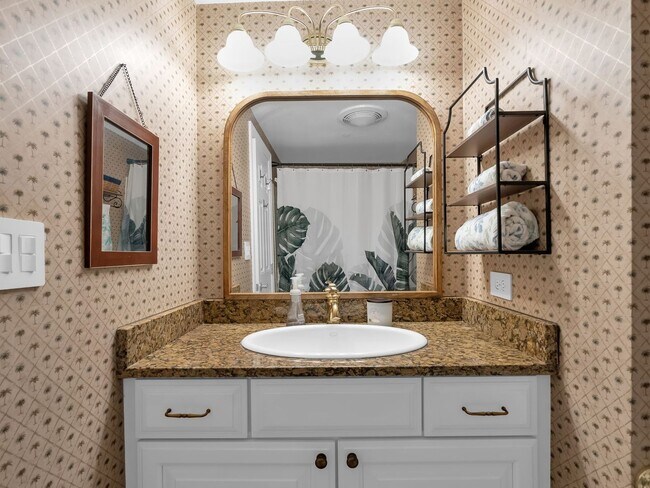 Building Photo - Have It All in Crystal City: Spacious, Stylish & Steps From Everything!