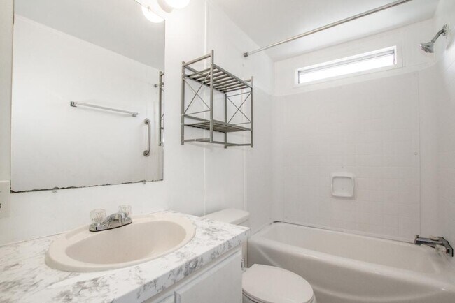 Building Photo - 7967 Caswell Rd