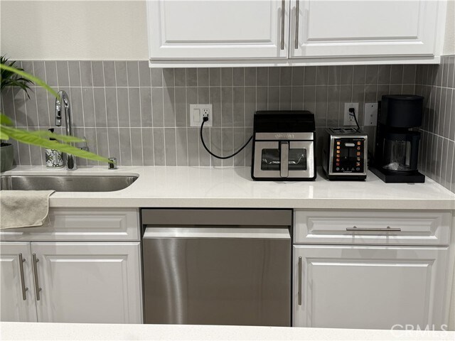 Building Photo - 243 S Sand Palm Dr