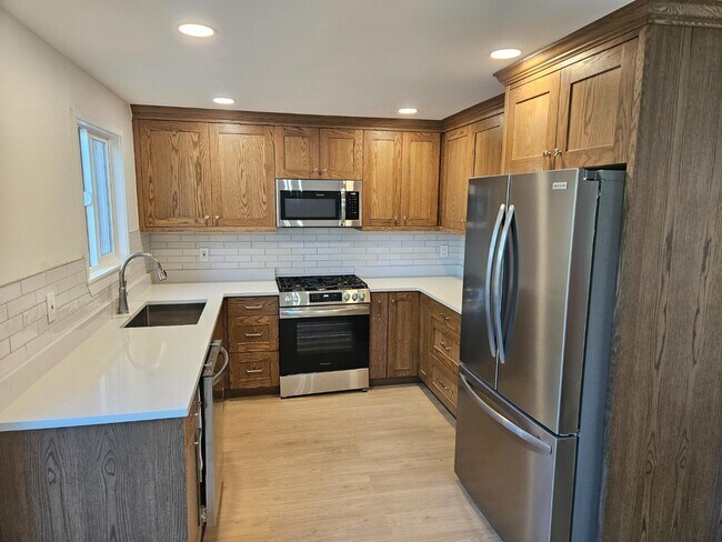Building Photo - 5060 E Hinsdale Pl