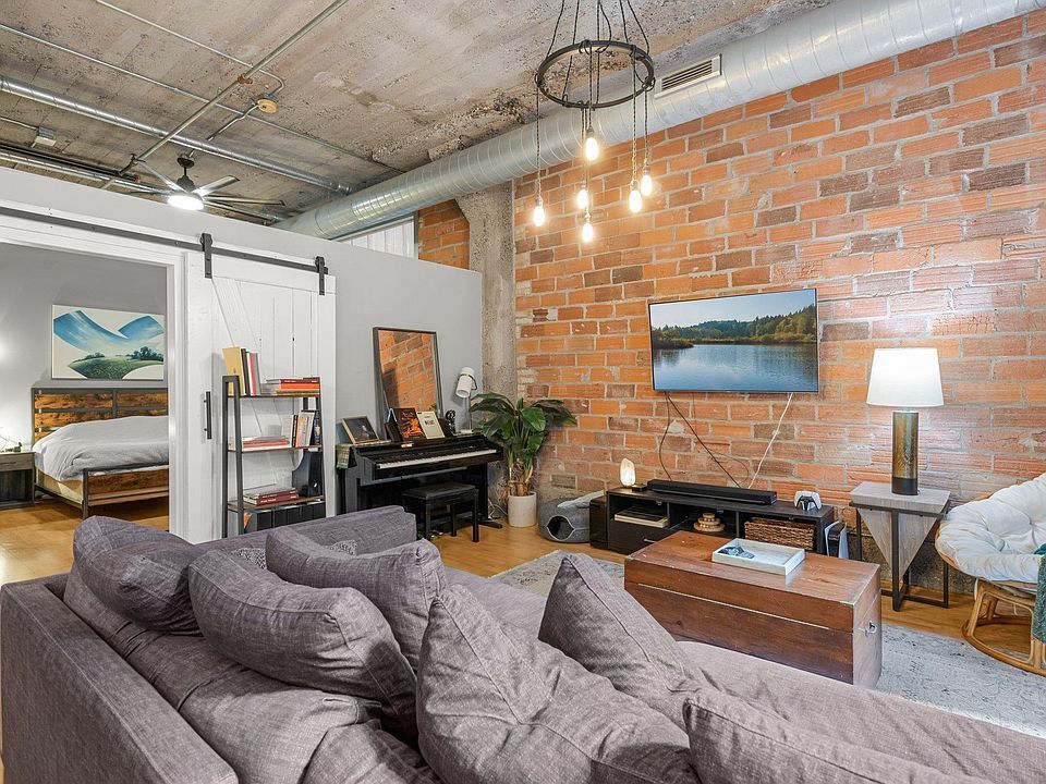 Building Photo - 521 S 7th St