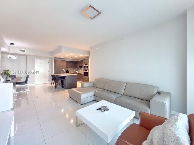 Building Photo - 7751 NW 107th Ave