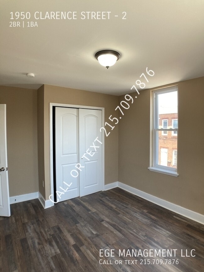 Building Photo - 1950 Clarence St