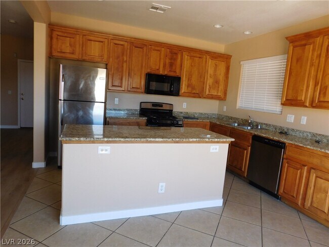 Building Photo - 5087 Golden Antelope Way