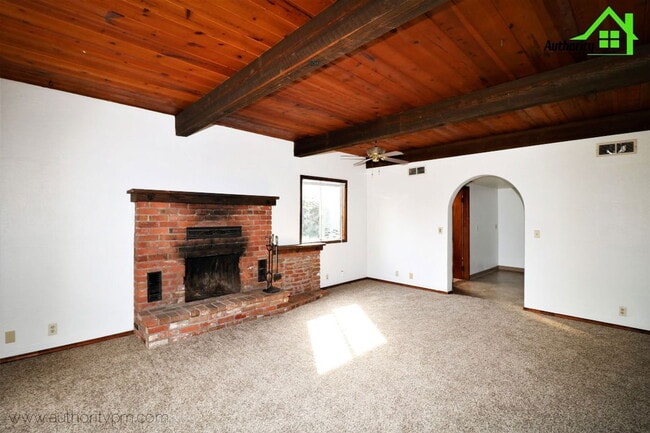 Building Photo - 3194 Veda St