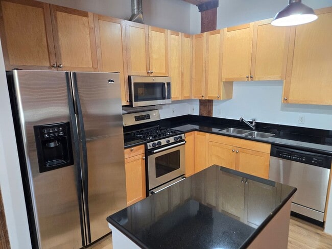 Building Photo - 2960 Inca St