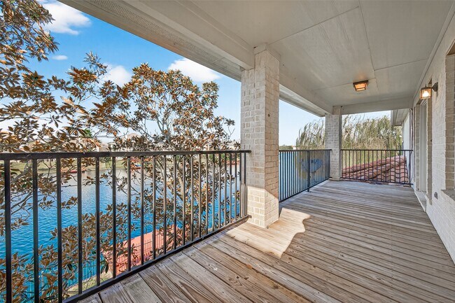 Building Photo - 3010 Pelican Cove