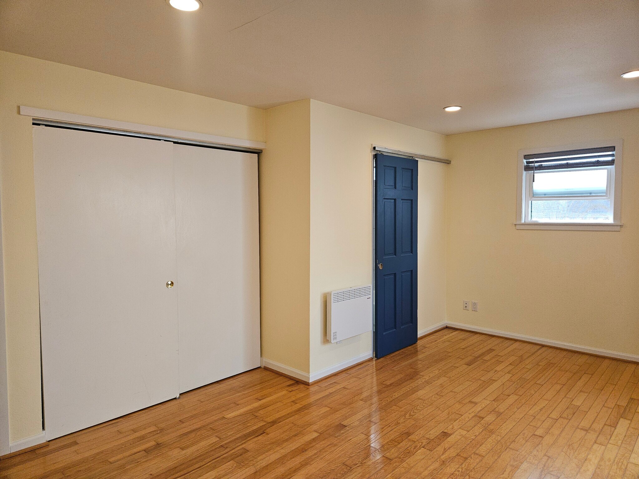 Main Bed - 1427 27th Ave