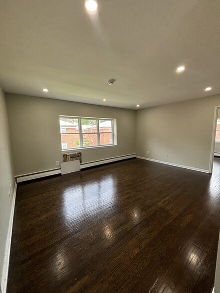 23C - 111 Lincoln Ave