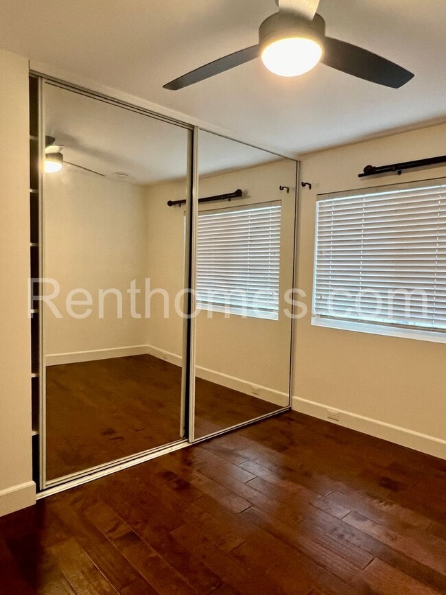 Building Photo - 4544 Jutland Dr