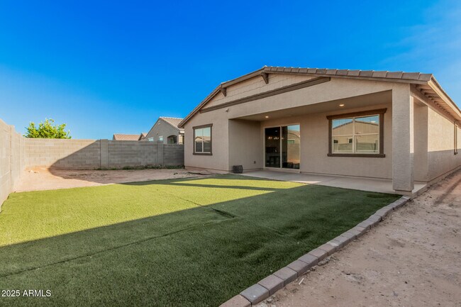 Building Photo - 11022 W Levi Dr