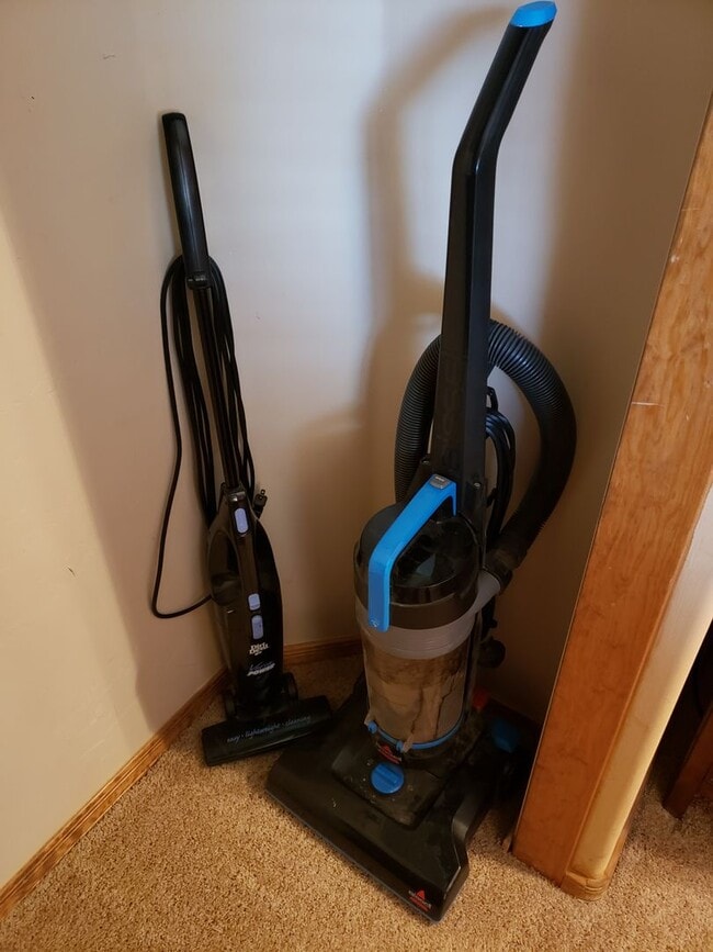 Building Photo - Furnished Bison Cove - 2 bed / 2 bath - Furnished Unit