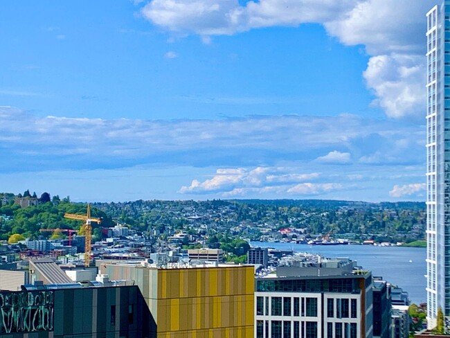 Primary Photo - Cosmopolitan Condominiums ~ South Lake Union