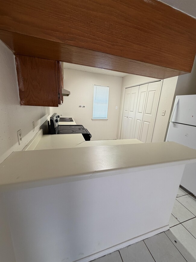 Building Photo - 2605 Springfield Ave