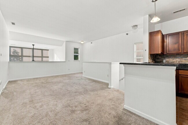 Building Photo - 113 Legato Dr