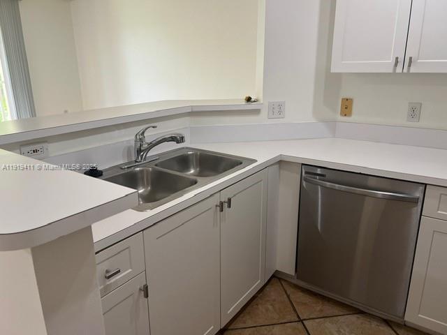 Building Photo - 19601 E Country Club Dr