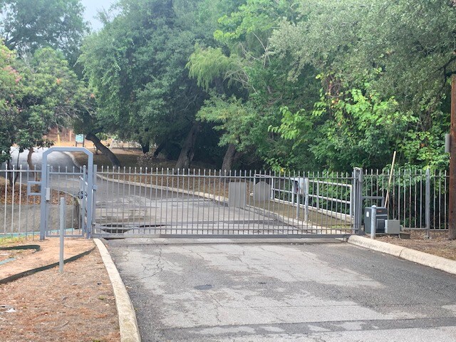 Building Photo - 4119 Medical Dr