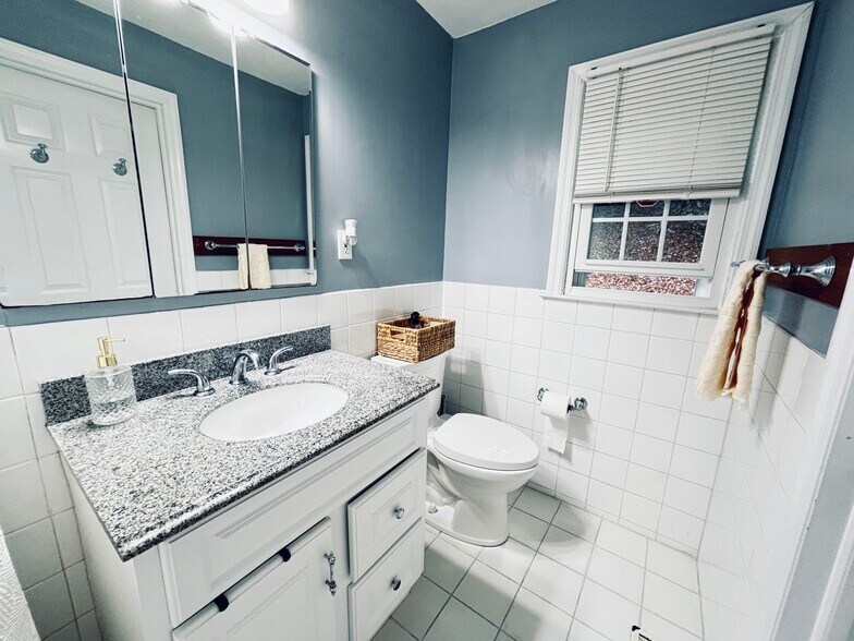 Building Photo - 43 Kent Hills Ln