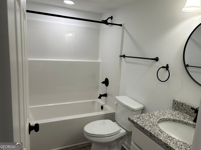 Building Photo - 111 Dogwood Cir
