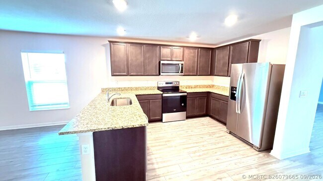 Building Photo - 5361 Imagination Dr