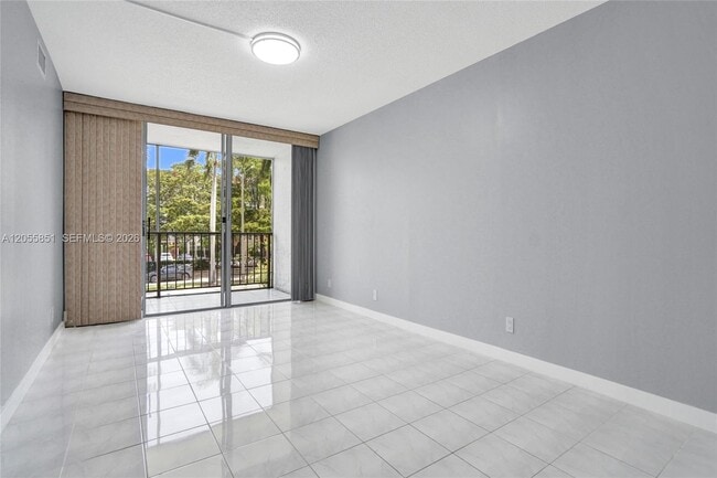 Building Photo - 2000 Atlantic Shores Blvd