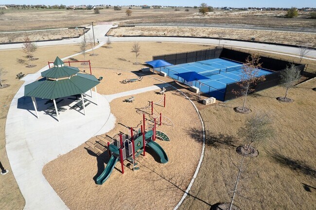 Building Photo - 8012 White Sulphur Rd