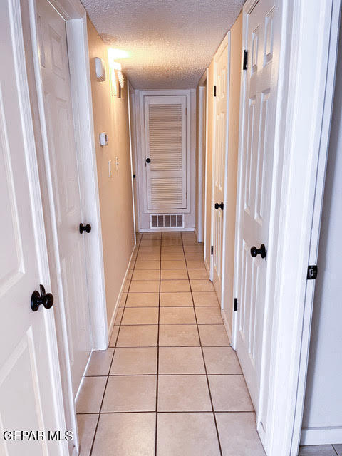 Building Photo - 1817 Ed White Way