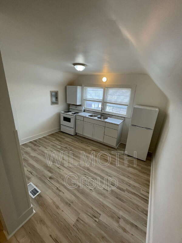 Building Photo - 610 S Gallatin St