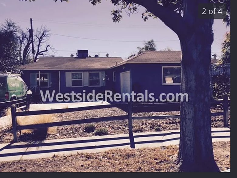 Building Photo - 17048 Wyandotte St