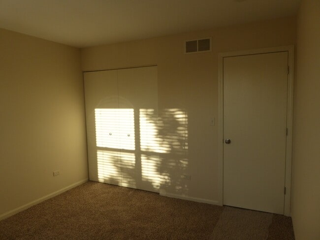 Building Photo - 380 Littleton Trail