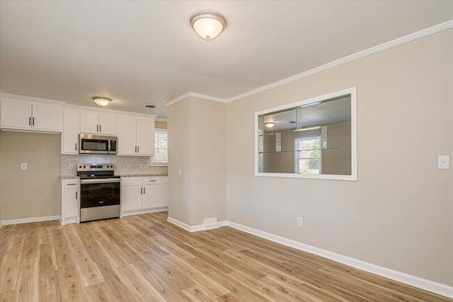 Building Photo - 2620 Lumpkin Rd