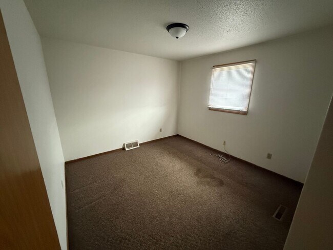 Building Photo - vp1327